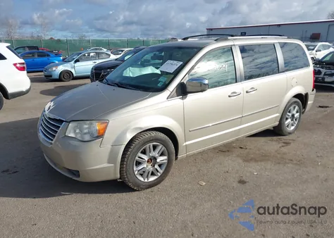2009 Chrysler Town & Country Limited из США, поврежденный, VIN 2A8HR64XX9R513609